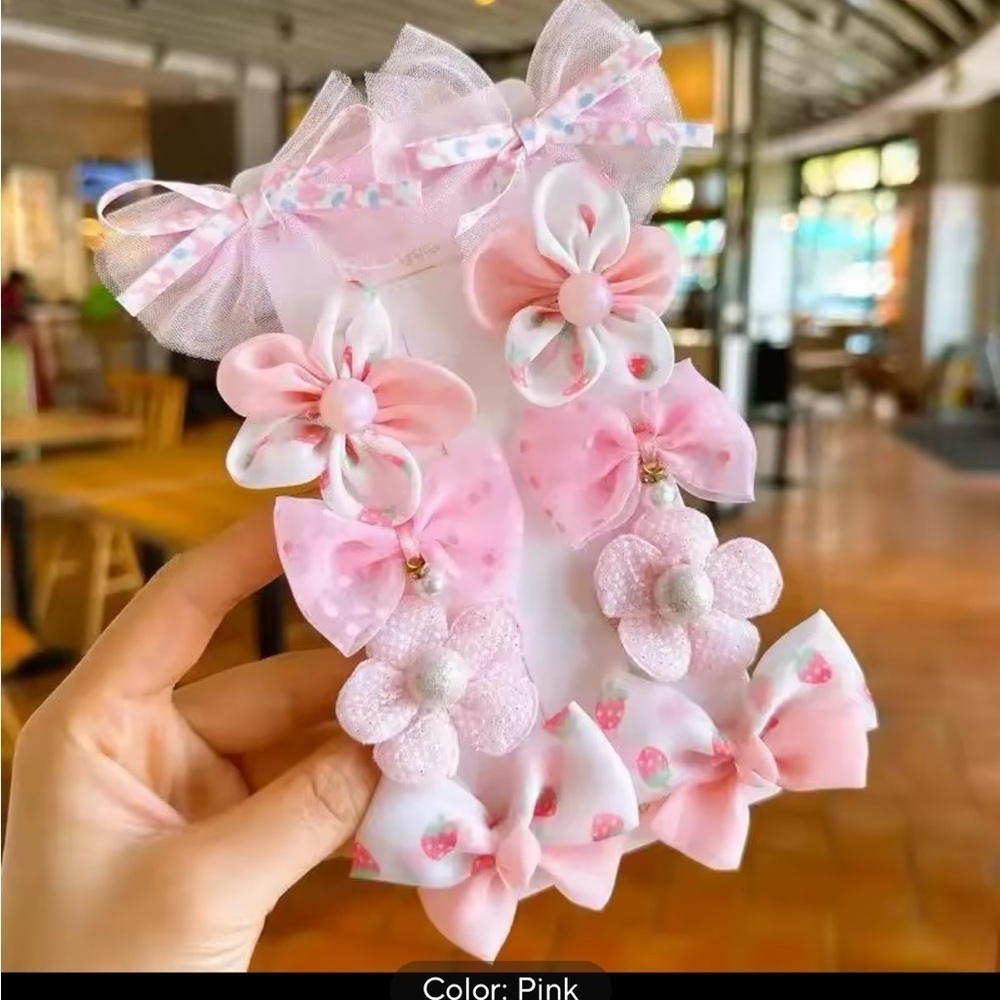 Blush Floral Tulle Hair Accessory with Ruffled Texture
0221